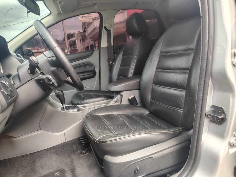 FOCUS 2.0 GHIA 16V GASOLINA 4P AUTOMÁTICO - 2009 - GUAPORé