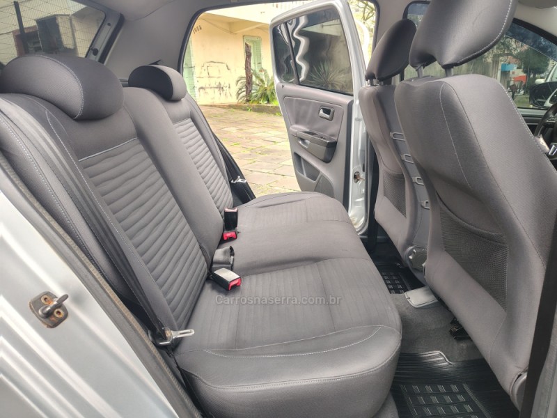 CROSSFOX 1.6 MI FLEX 8V 4P MANUAL - 2011 - GUAPORé