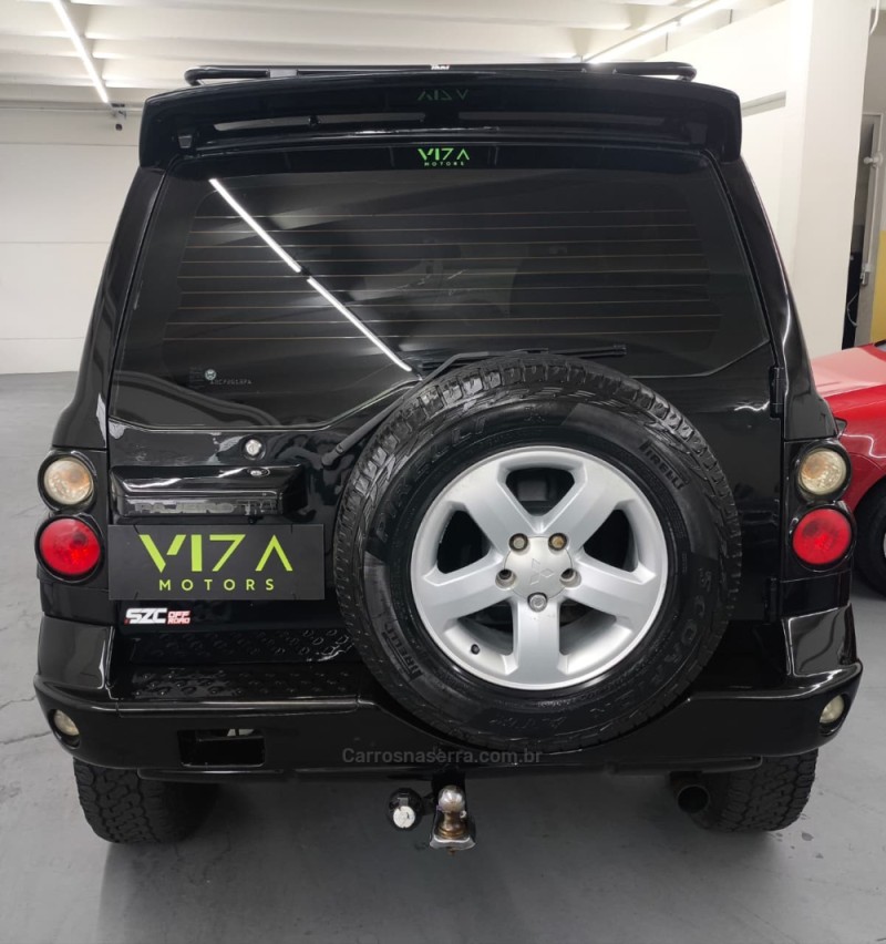 PAJERO TR4 2.0 4X4 16V 133CV FLEX 4P MANUAL - 2008 - CAXIAS DO SUL