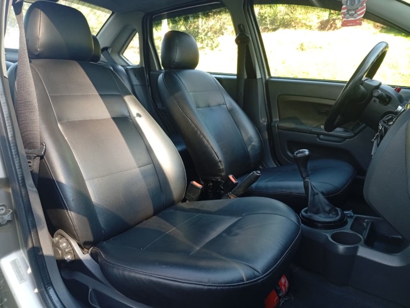 FIESTA 1.0 MPI CLASS 8V GASOLINA 4P MANUAL - 2006 - VENâNCIO AIRES