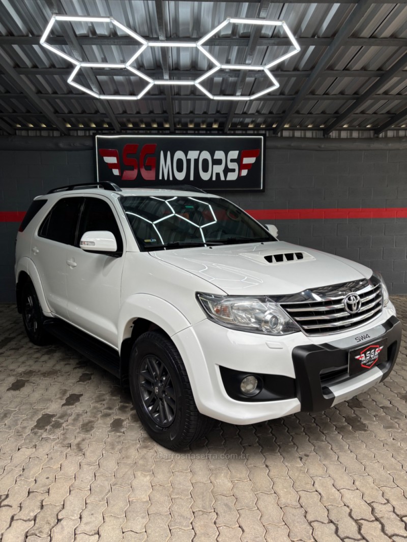 hilux sw4 3.0 srv 4x4 7 lugares 16v turbo intercooler diesel 4p automatico 2013 harmonia