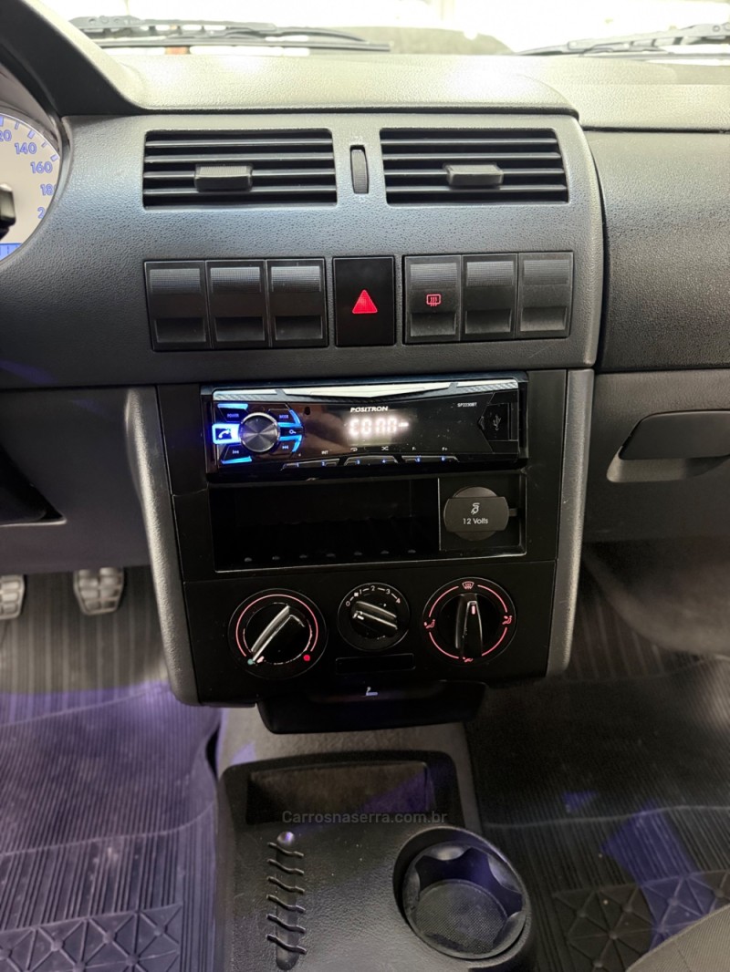 GOL 1.6 MI 8V FLEX 4P MANUAL - 2003 - CAXIAS DO SUL