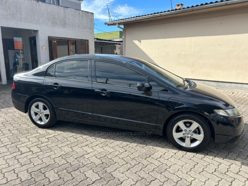 CIVIC 1.8 LXS 16V GASOLINA 4P MANUAL - 2008 - BENTO GONçALVES