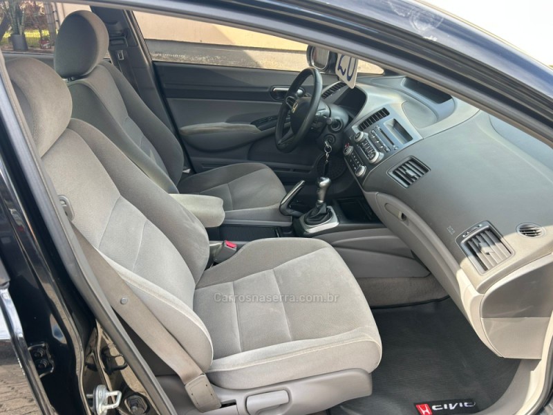 CIVIC 1.8 LXS 16V GASOLINA 4P MANUAL - 2008 - BENTO GONçALVES