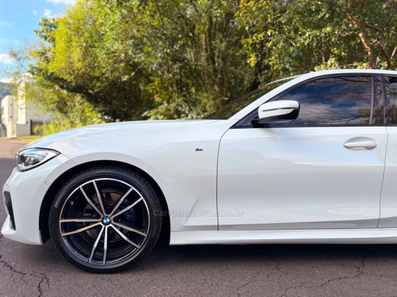 320I 2.0 M SPORT 16V TURBO GASOLINA 4P AUTOMÁTICO - 2022 - FELIZ
