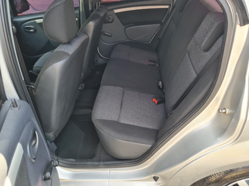 LOGAN 1.0 EXPRESSION 16V FLEX 4P MANUAL - 2010 - CAXIAS DO SUL
