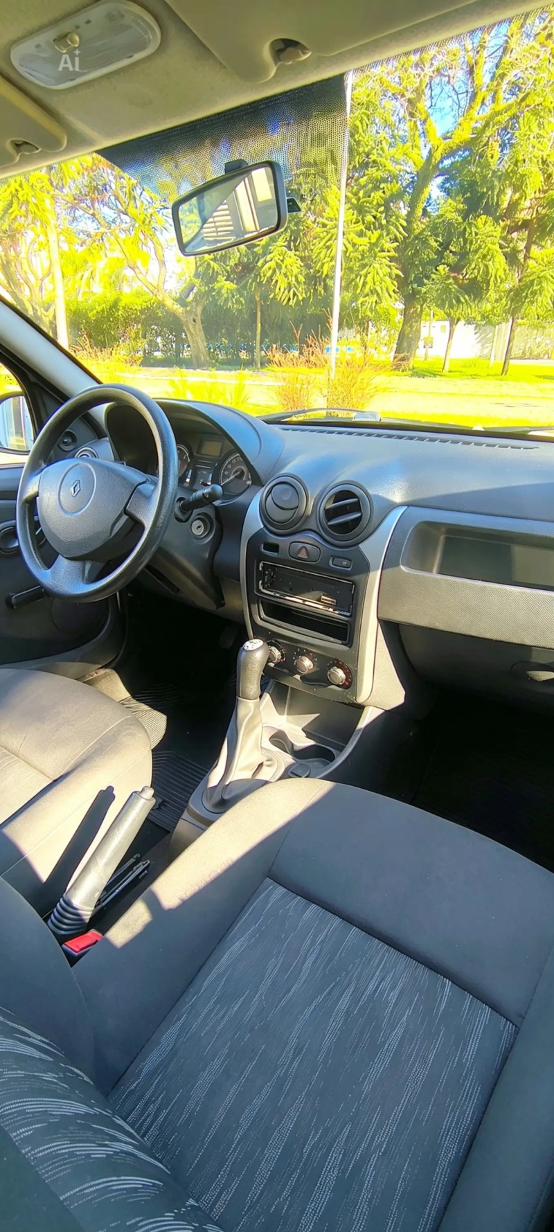 SANDERO 1.0 AUTHENTIQUE PLUS 16V FLEX 4P MANUAL - 2011 - FARROUPILHA