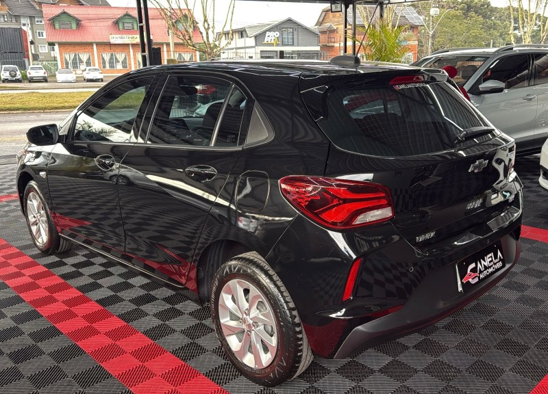 ONIX 1.0 LTZ 12V TURBO FLEX 4P MANUAL - 2022 - CANELA