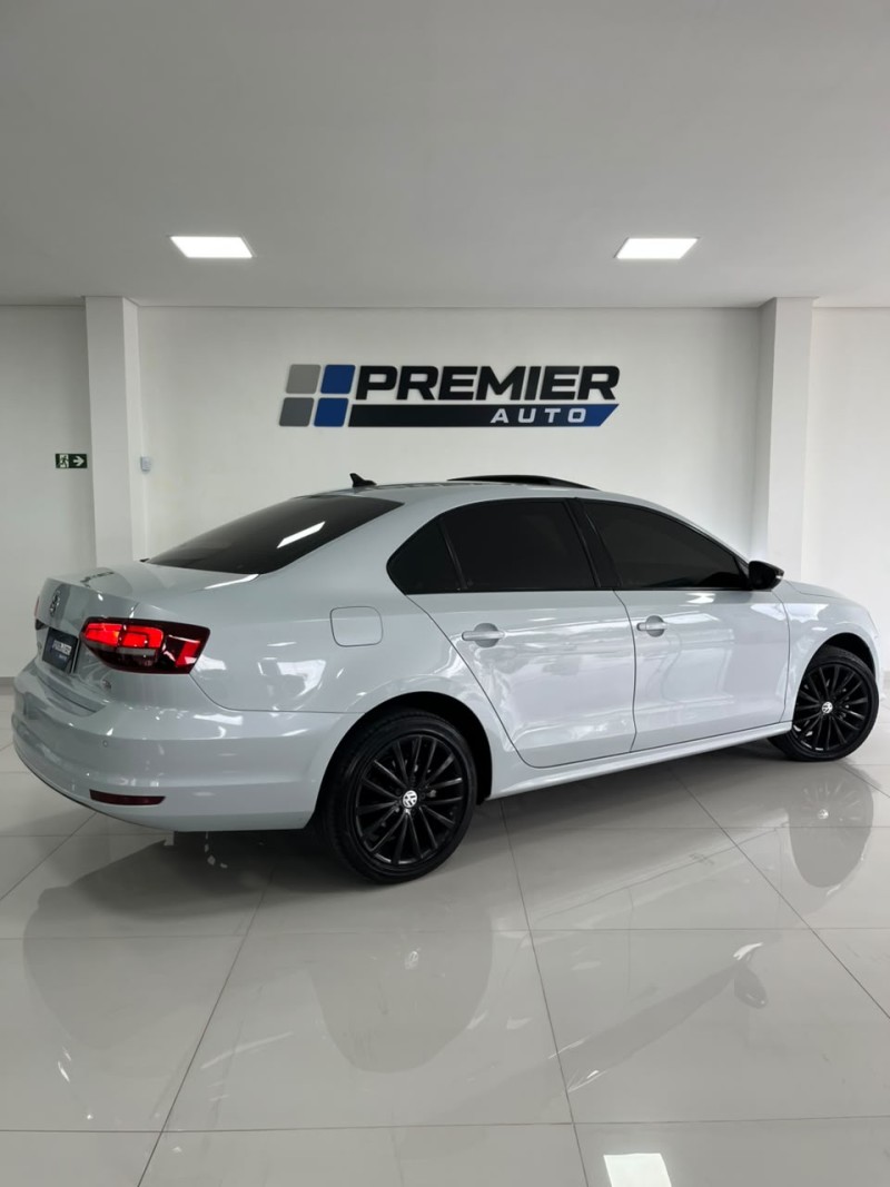JETTA 1.4 16V TSI COMFORTLINE GASOLINA 4P TIPTRONIC - 2011 - CAXIAS DO SUL