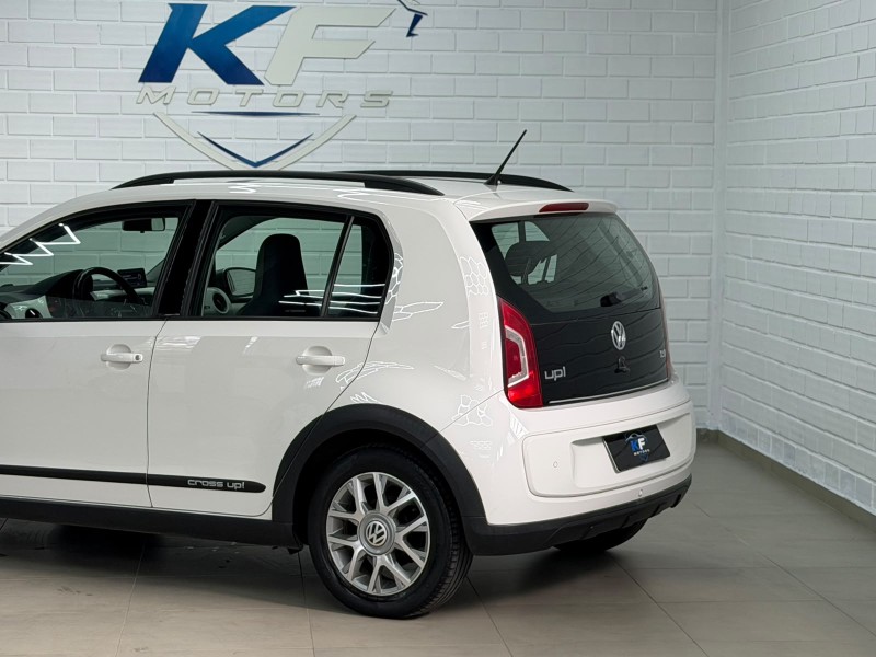 UP 1.0 TSI CROSS 12V FLEX 4P MANUAL - 2016 - NOVO HAMBURGO