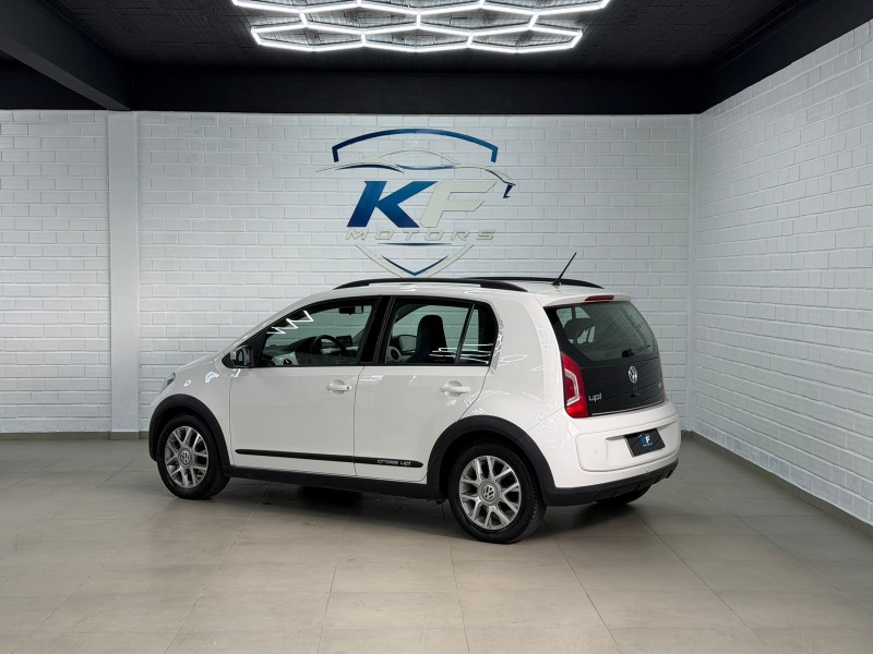 UP 1.0 TSI CROSS 12V FLEX 4P MANUAL - 2016 - NOVO HAMBURGO