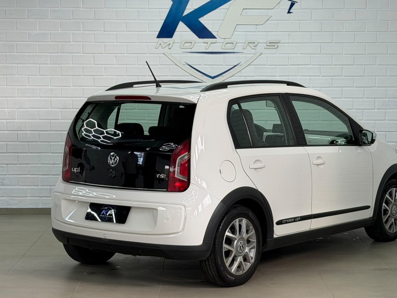 UP 1.0 TSI CROSS 12V FLEX 4P MANUAL - 2016 - NOVO HAMBURGO