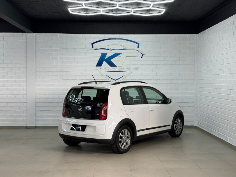 UP 1.0 TSI CROSS 12V FLEX 4P MANUAL - 2016 - NOVO HAMBURGO