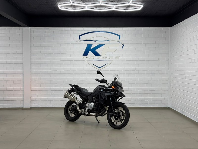 F 750 GS PREMIUM TRIPLE BLACK - 2023 - NOVO HAMBURGO