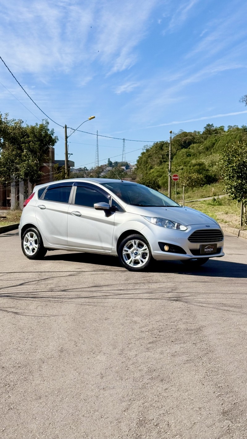 FIESTA 1.6 SE HATCH 16V FLEX 4P MANUAL - 2014 - FLORES DA CUNHA