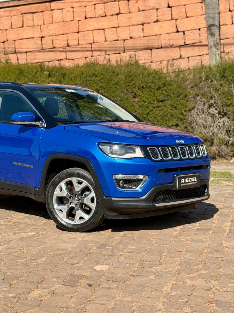 COMPASS 2.0 16V FLEX LIMITED AUTOMÁTICO - 2017 - VENâNCIO AIRES