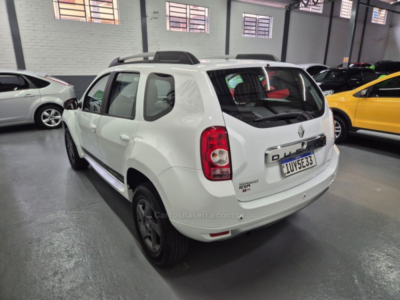 DUSTER 1.6 TECH ROAD 4X2 16V FLEX 4P MANUAL - 2014 - GARIBALDI