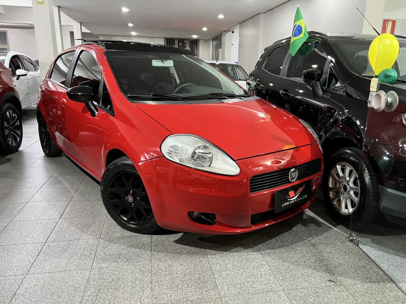 PUNTO 1.8 HLX 8V FLEX 4P MANUAL - 2009 - CAXIAS DO SUL