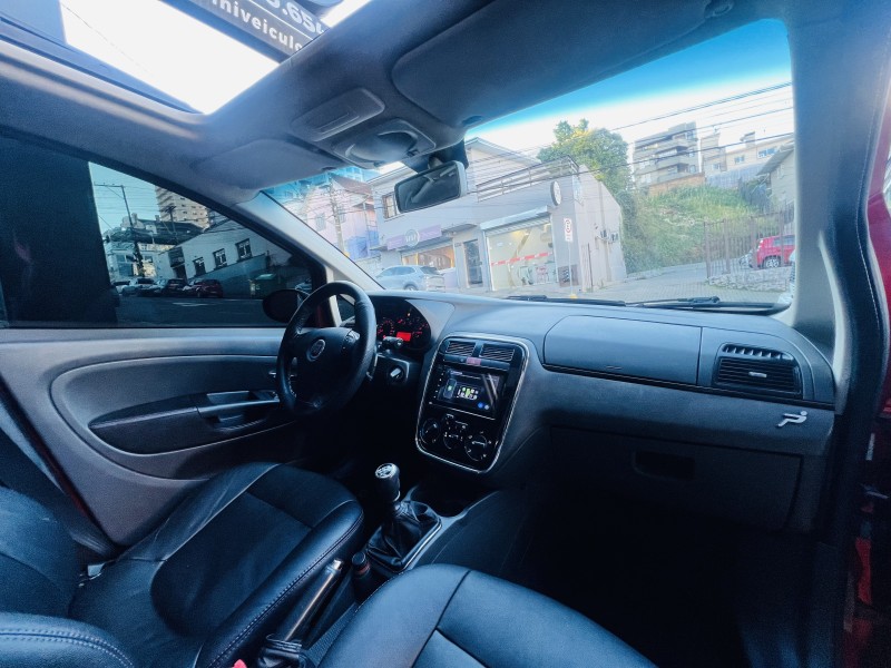PUNTO 1.8 HLX 8V FLEX 4P MANUAL - 2009 - CAXIAS DO SUL