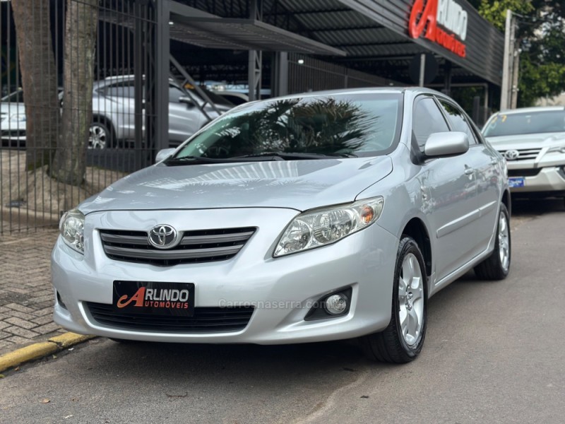 COROLLA 1.8 GLI 16V FLEX 4P AUTOMÁTICO - 2010 - PAROBé
