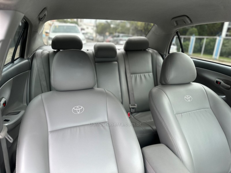 COROLLA 1.8 GLI 16V FLEX 4P AUTOMÁTICO - 2010 - PAROBé