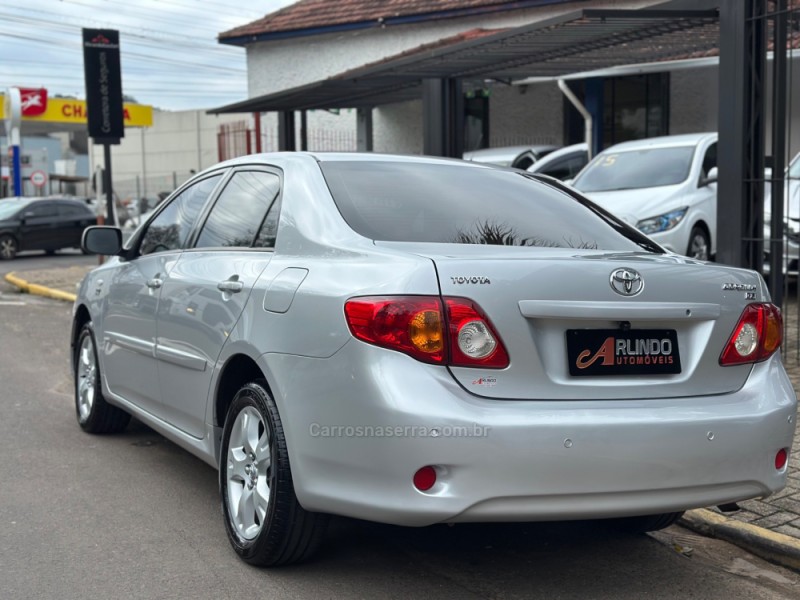 COROLLA 1.8 GLI 16V FLEX 4P AUTOMÁTICO - 2010 - PAROBé