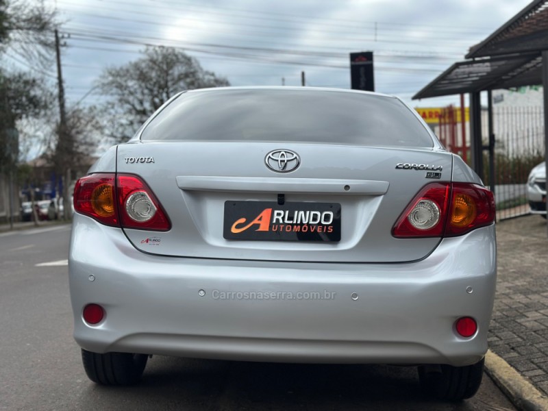 COROLLA 1.8 GLI 16V FLEX 4P AUTOMÁTICO - 2010 - PAROBé