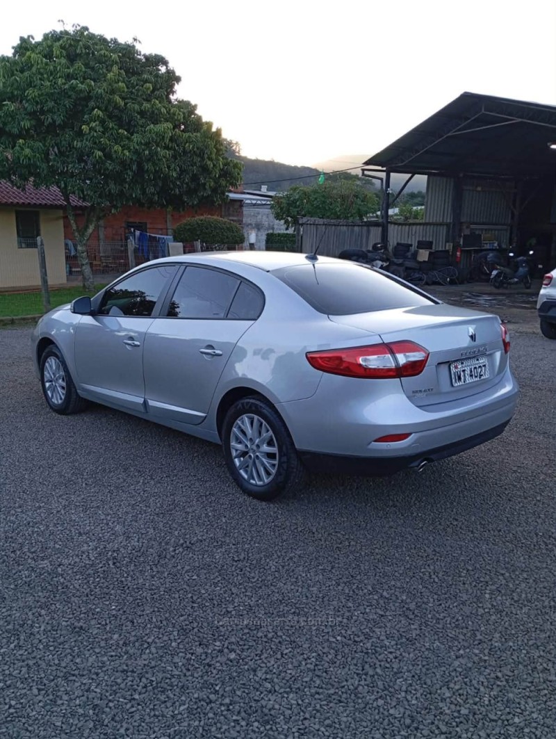 FLUENCE 2.0 DYNAMIQUE PLUS 16V FLEX 4P AUTOMÁTICO - 2016 - PICADA CAFé
