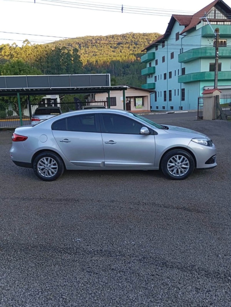 FLUENCE 2.0 DYNAMIQUE PLUS 16V FLEX 4P AUTOMÁTICO - 2016 - PICADA CAFé