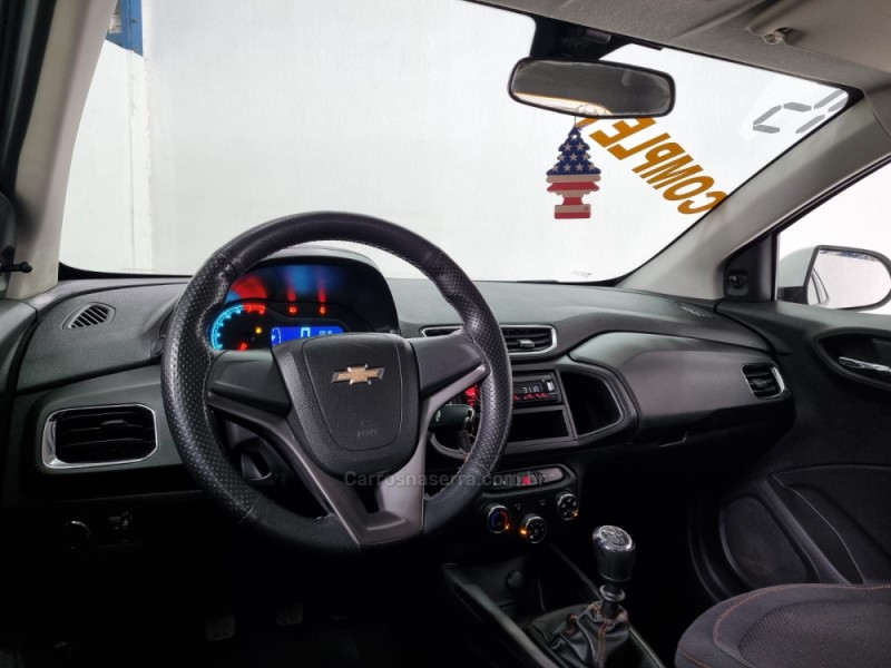ONIX 1.4 MPFI LT 8V FLEX 4P MANUAL - 2015 - VACARIA