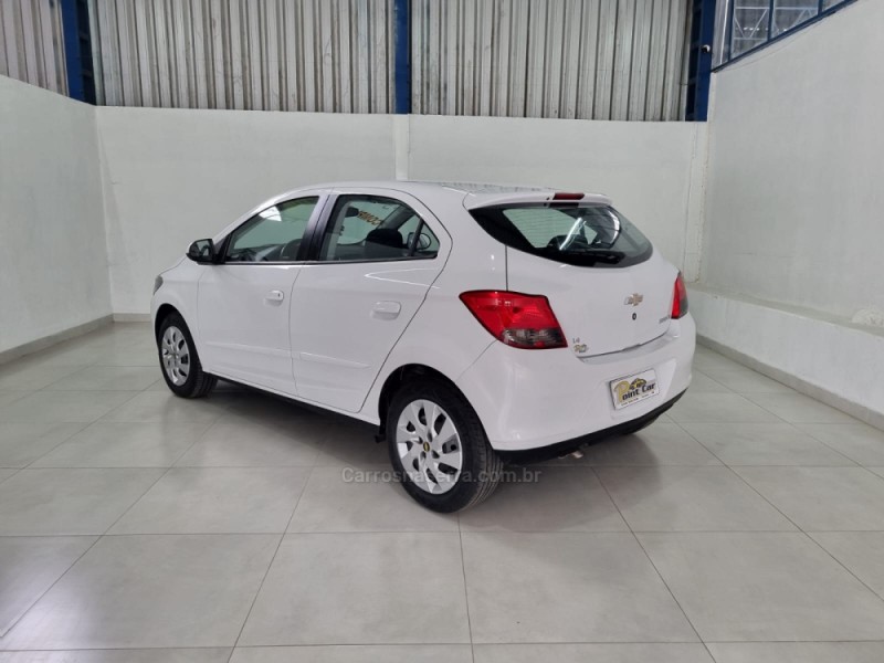 ONIX 1.4 MPFI LT 8V FLEX 4P MANUAL - 2015 - VACARIA