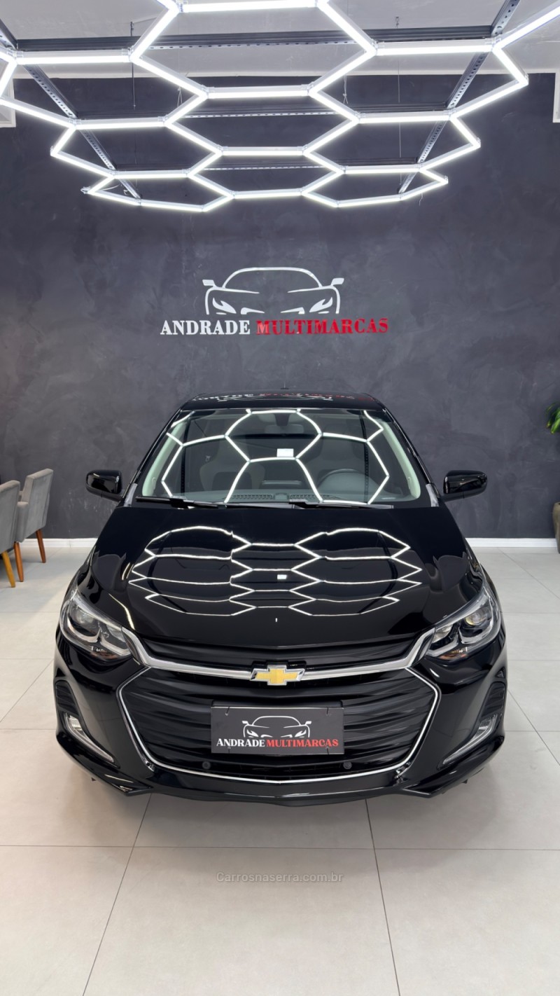 ONIX 1.0	PREMIER PLUS 8V TURBO FLEX 4P AUTOMÁTICO - 2020 - CAXIAS DO SUL