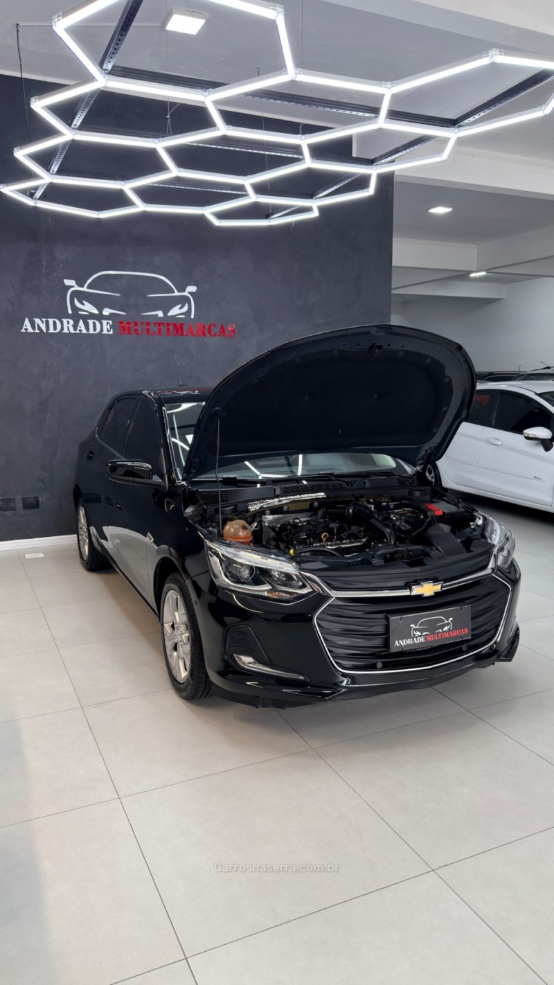 ONIX 1.0	PREMIER PLUS 8V TURBO FLEX 4P AUTOMÁTICO - 2020 - CAXIAS DO SUL