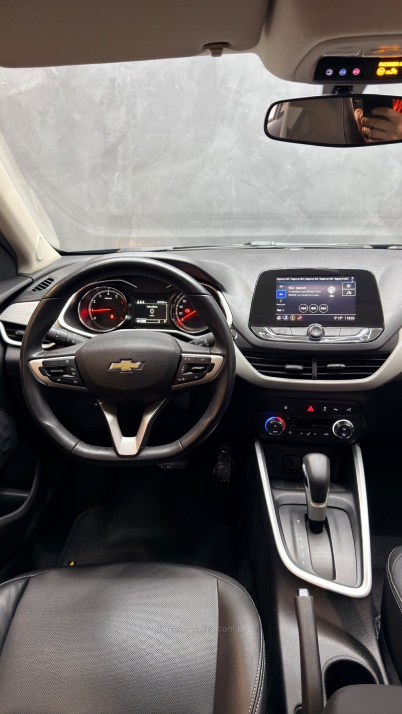 ONIX 1.0	PREMIER PLUS 8V TURBO FLEX 4P AUTOMÁTICO - 2020 - CAXIAS DO SUL