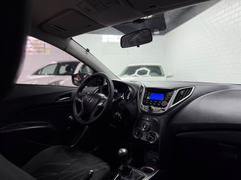 HB20 1.0 COMFORT 16V FLEX 4P MANUAL - 2013 - NOVO HAMBURGO