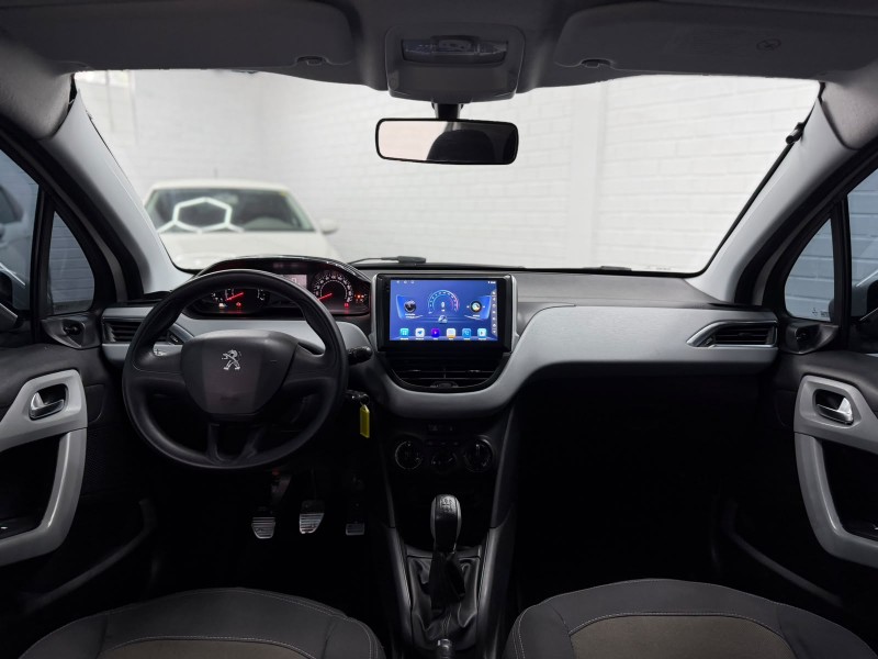 208 1.5 ACTIVE 8V FLEX 4P MANUAL - 2014 - NOVO HAMBURGO