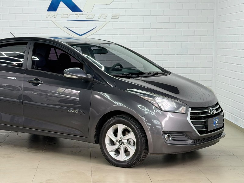 HB20S 1.6 COMFORT PLUS 16V FLEX 4P MANUAL - 2017 - NOVO HAMBURGO