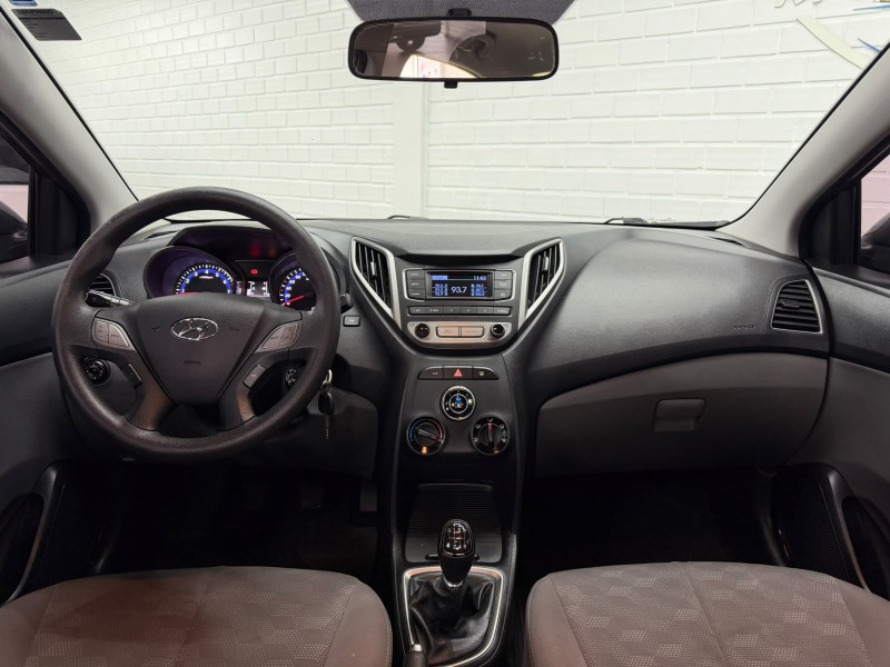 HB20S 1.6 COMFORT PLUS 16V FLEX 4P MANUAL - 2017 - NOVO HAMBURGO