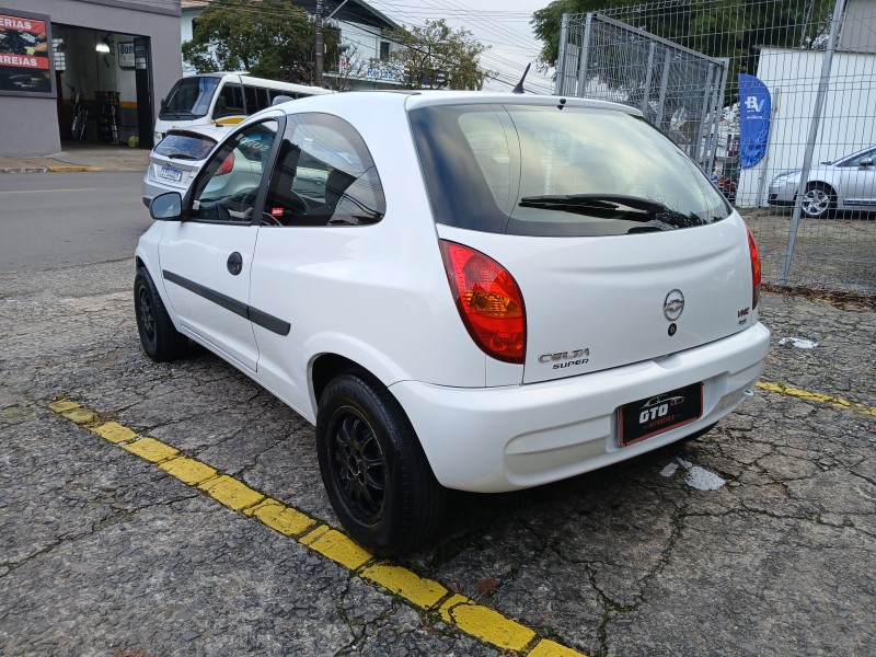 CELTA 1.0 MPFI 8V GASOLINA 2P MANUAL - 2003 - FARROUPILHA