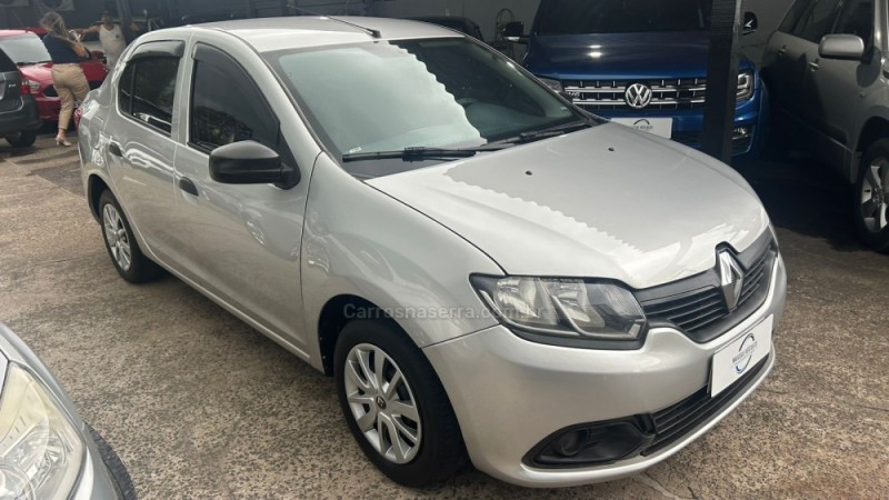 LOGAN 1.0 AUTHENTIQUE 12V FLEX 4P MANUAL - 2018 - GRAVATAí