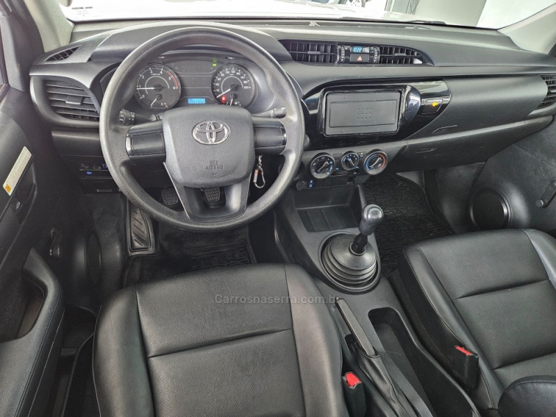 HILUX 2.8 4X4 CS 16V TURBO DIESEL 2P MANUAL - 2022 - TAPEJARA