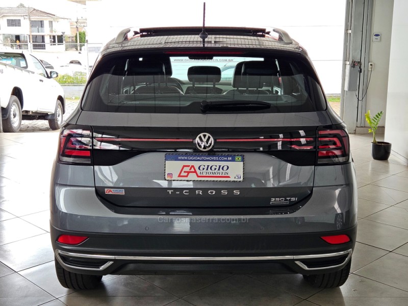 T-CROSS 1.4 HIGHLINE TSI 16V FLEX 4P AUTOMÁTICO - 2020 - TAPEJARA