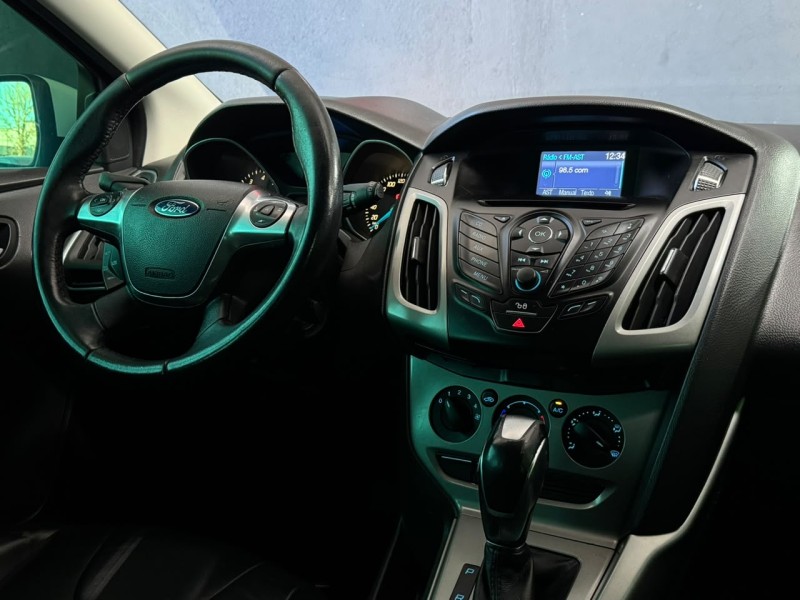 FOCUS 1.6 SE HATCH 16V FLEX 4P AUTOMÁTICO - 2014 - CAXIAS DO SUL