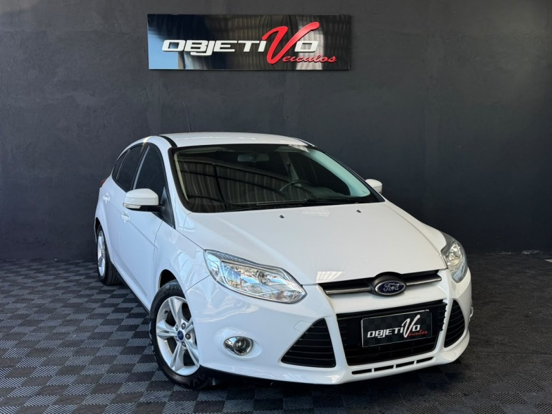 focus 1.6 se hatch 16v flex 4p automatico 2014 caxias do sul