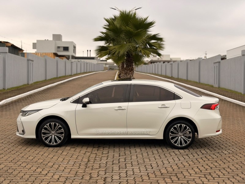COROLLA 2.0 ALTIS PREMIUM 16V FLEX 4P AUTOMÁTICO - 2020 - LAJEADO
