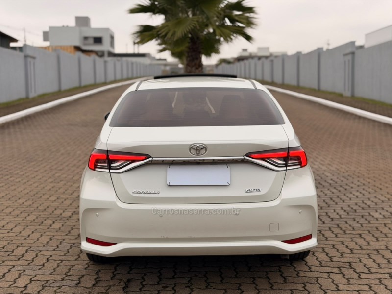 COROLLA 2.0 ALTIS PREMIUM 16V FLEX 4P AUTOMÁTICO - 2020 - LAJEADO