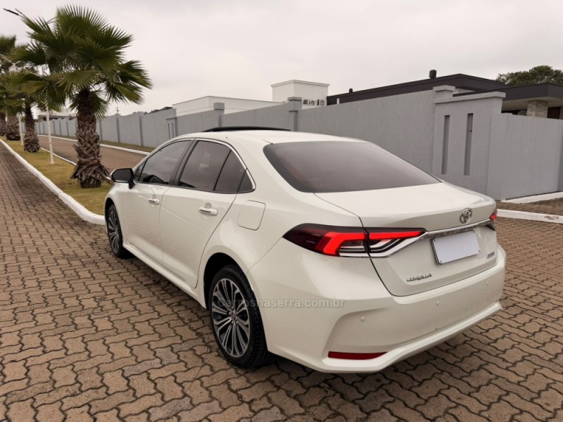 COROLLA 2.0 ALTIS PREMIUM 16V FLEX 4P AUTOMÁTICO - 2020 - LAJEADO