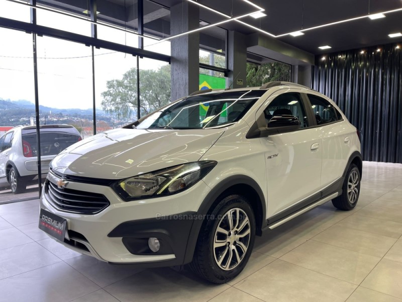 ONIX 1.4 MPFI ACTIV 8V FLEX 4P MANUAL - 2017 - DOIS IRMãOS