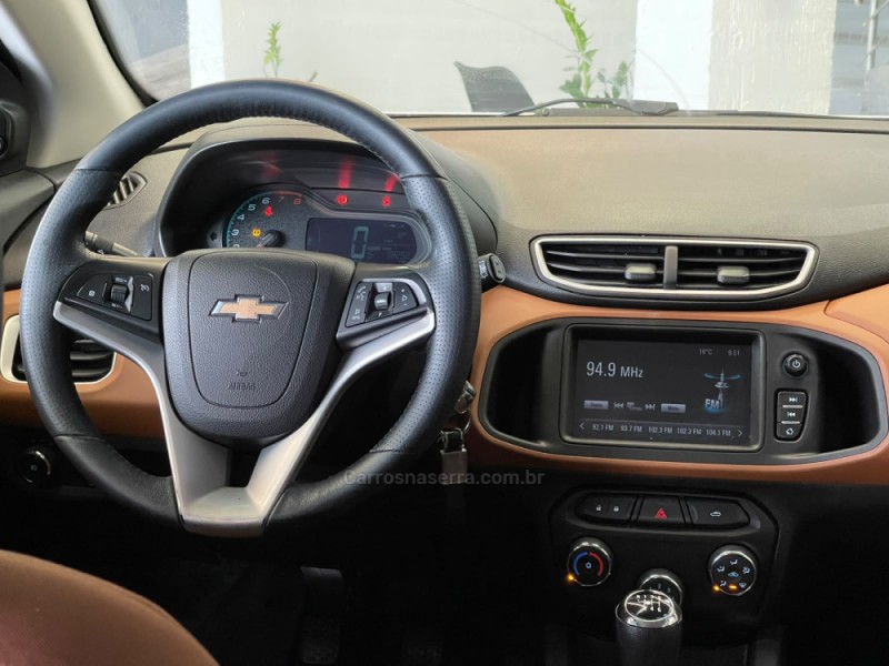 ONIX 1.4 MPFI ACTIV 8V FLEX 4P MANUAL - 2017 - DOIS IRMãOS