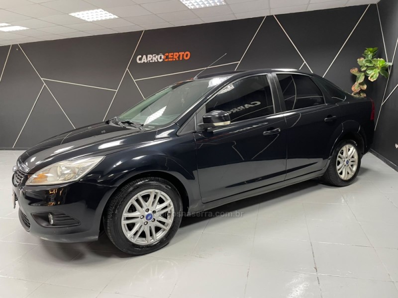 FOCUS 2.0 GLX SEDAN 16V FLEX 4P MANUAL - 2013 - NOVO HAMBURGO